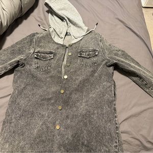 A cool denim jacket.